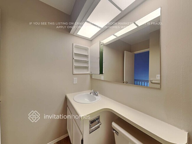 Building Photo - 12053 Ivanhoe Cir