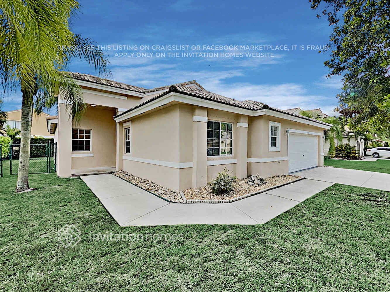 Building Photo - 16200 SW 2nd Dr