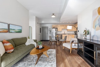 Building Photo - Lofts on Grove