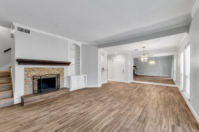 Building Photo - 1829 Bering Dr