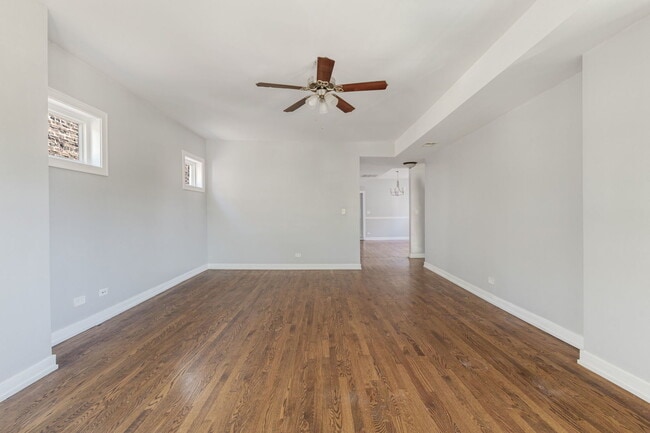 Building Photo - 8139 S Sangamon St