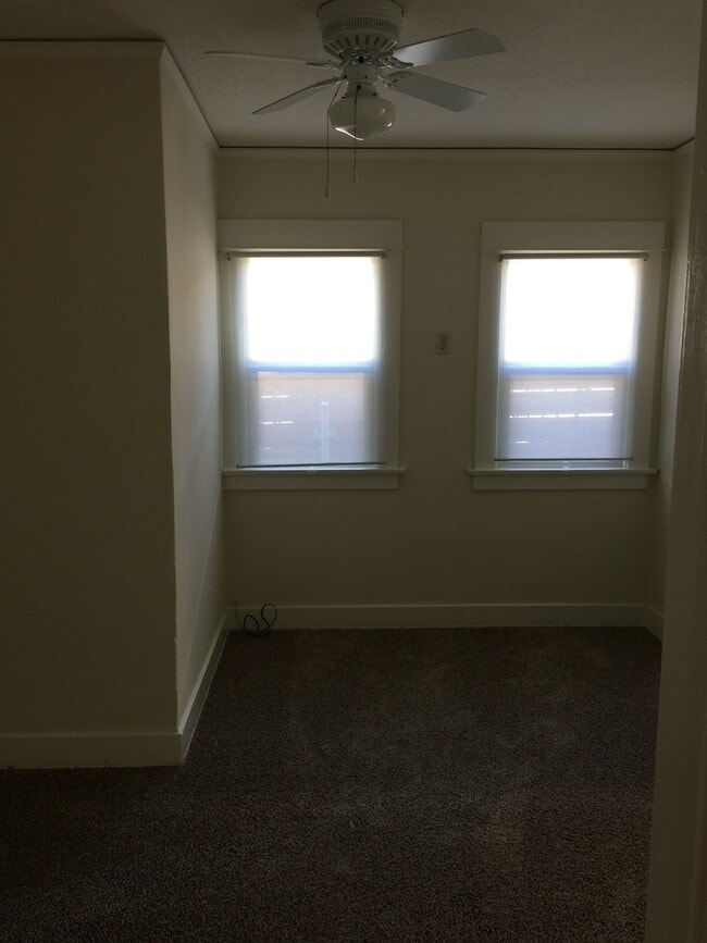 Building Photo - 3685 Arizona St