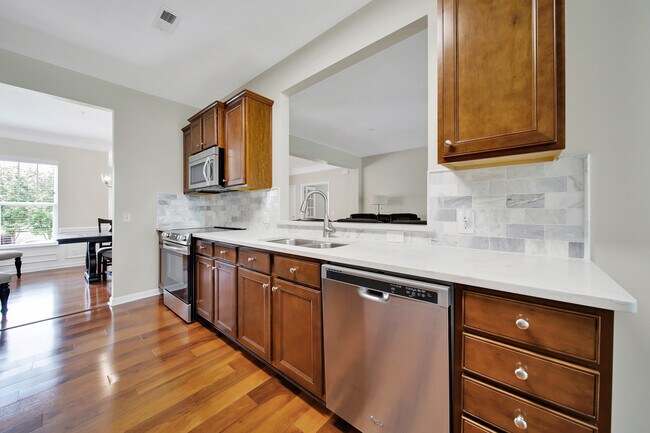 Building Photo - 45008 Wigeon St