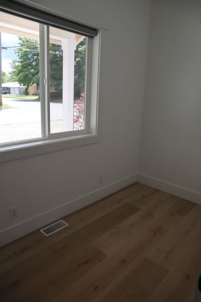 Building Photo - Custom Build in Downtown CDA!