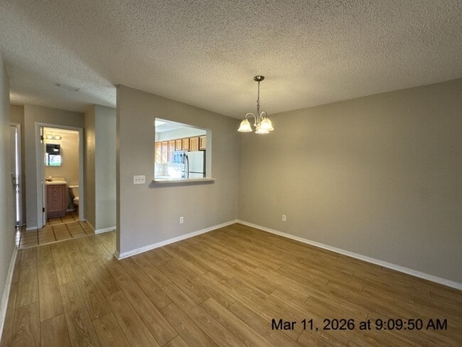 Building Photo - Daytona Beach 2/2.5 townhome