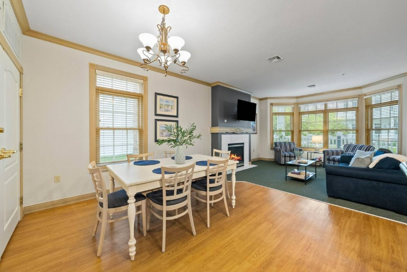 Building Photo - 418 Beachfront Dr