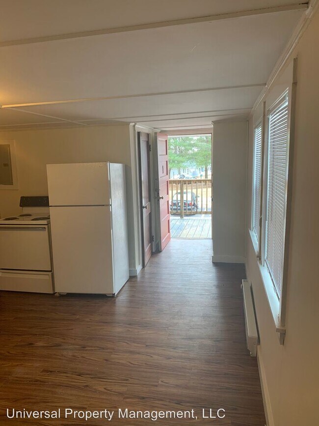 Building Photo - 24 Allen St