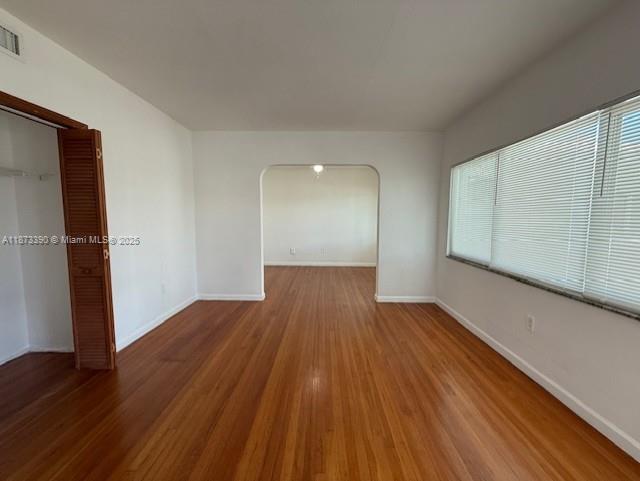 Building Photo - 7207 Bay Dr