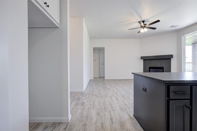 Building Photo - 2020 W Flintlock Wy