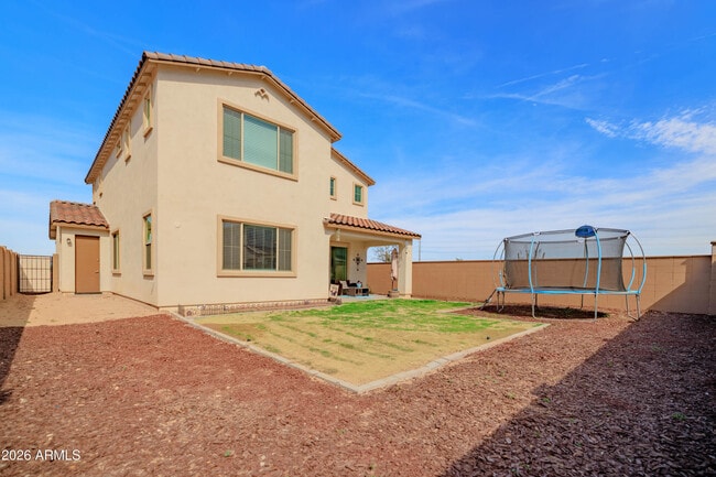 Building Photo - 21513 E Sparrow Dr