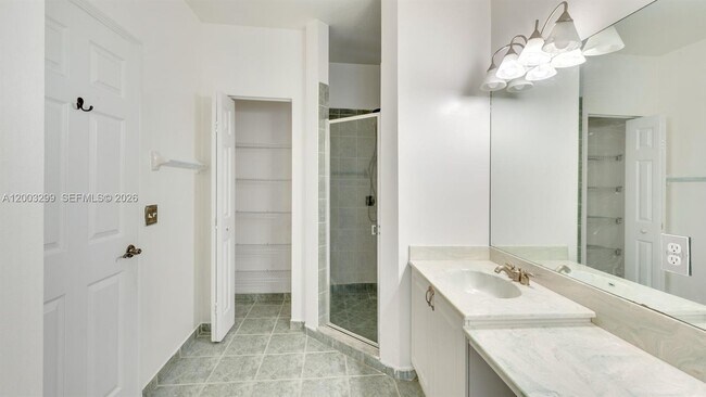 Building Photo - 1916 SE 23rd Ave