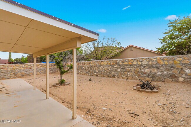 Building Photo - 2369 Joshua Louis Dr