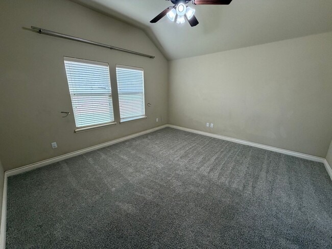 Building Photo - Beautiful and Cozy 3bed/2bath with an Office Available in North Norman!