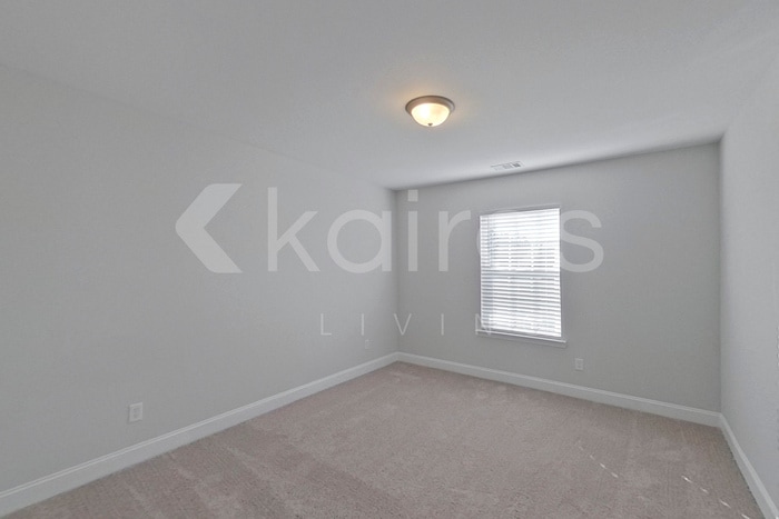 Building Photo - 109 Western Red Cedar Dr