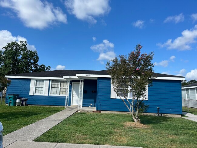 Primary Photo - 2412 Rose Dr