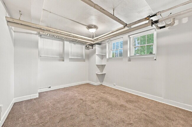 Building Photo - 1,795.95, 2-bedroom, 1-bathroom Updated in Great Denver Location!