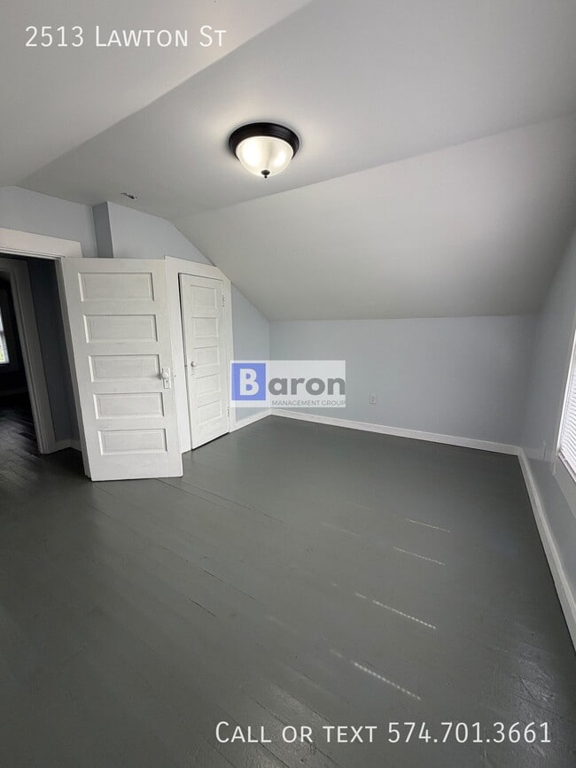 Building Photo - 2513 Lawton St