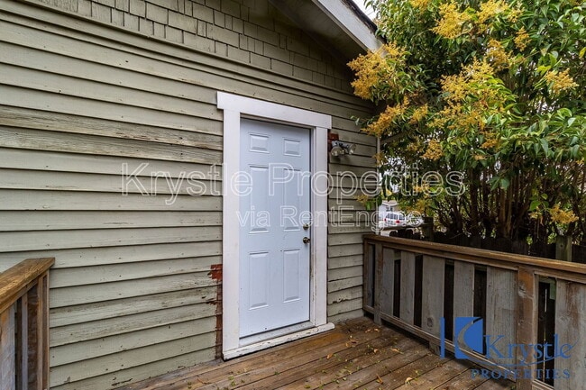 Building Photo - 126 Contra Costa St