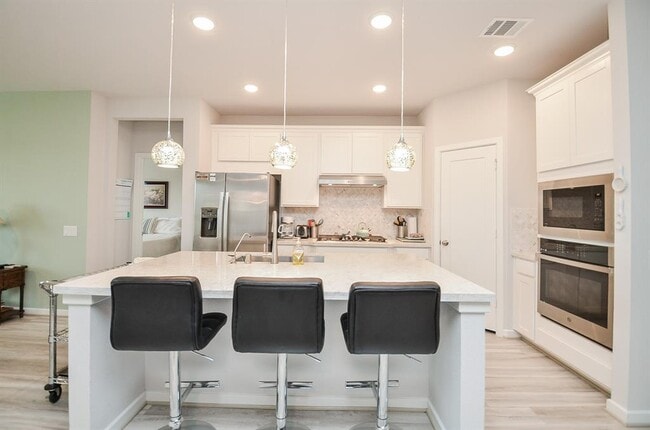 Building Photo - 28739 Tara Ridge Ct
