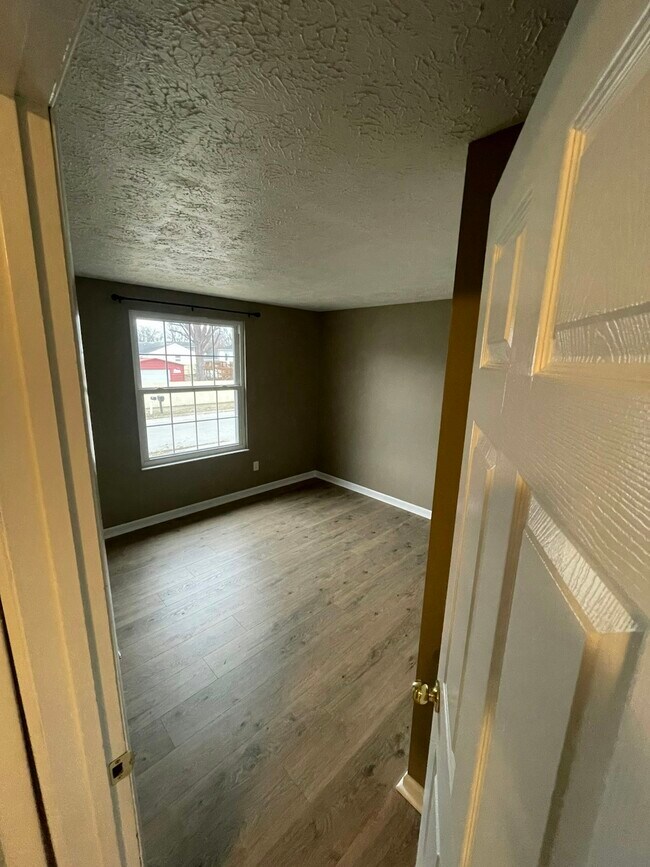 Building Photo - 6630 Cordova Dr