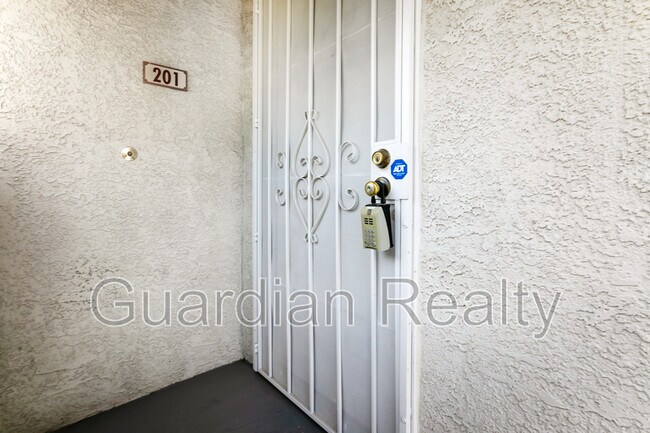 Building Photo - 4504 W Lake Mead Blvd
