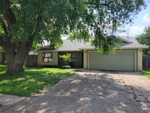 Building Photo - 1703 Provident Ln