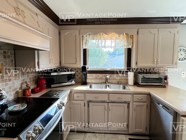 Building Photo - 2333 Canter Ln