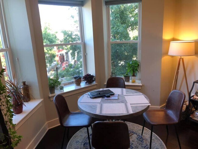 Building Photo - 1814 N Capitol St NW Unit 303