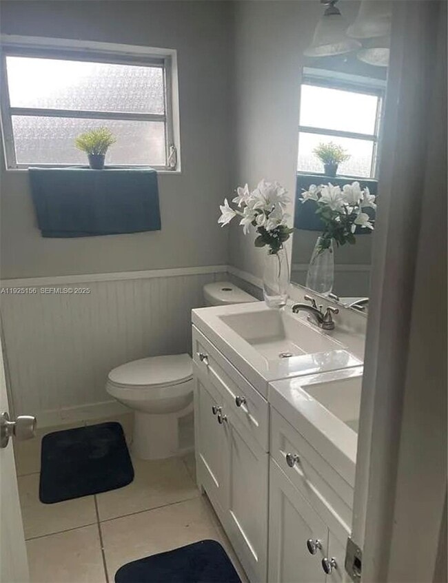 Building Photo - 10324 NW 3 St