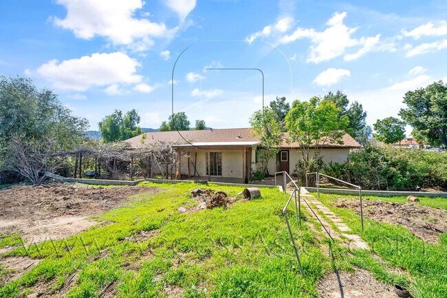 Building Photo - Charming 3 bedroom, 2 bathroom home in Wil...