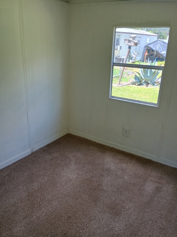 Building Photo - 140 NW Deer Run Gln