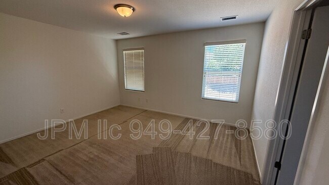 Building Photo - 330 Bulluno Dr
