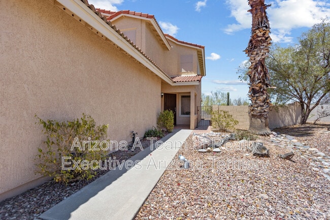 Building Photo - 9413 N Albatross Dr