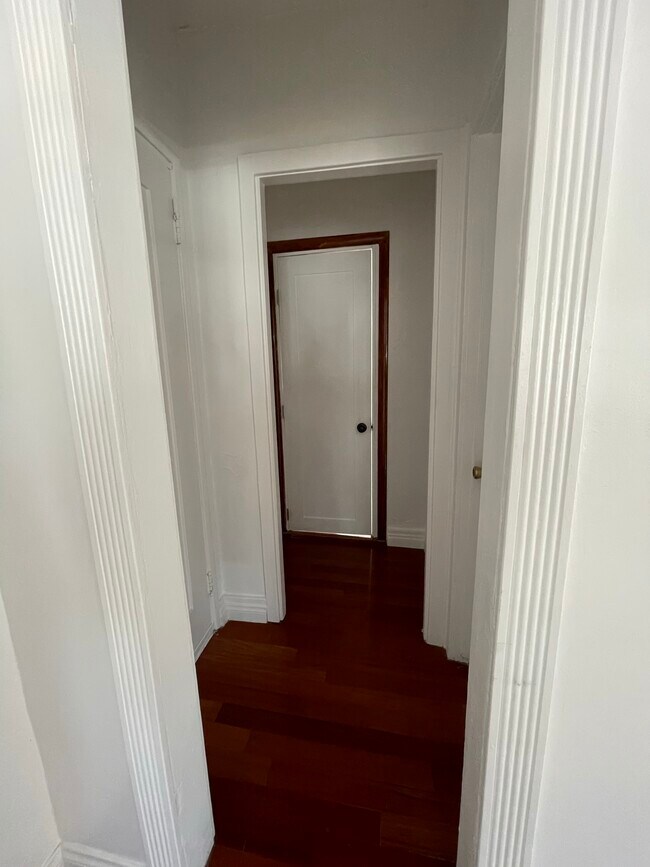 Building Photo - 11116 Matteson Ave