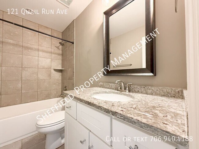 Building Photo - 121 Quail Run Ave