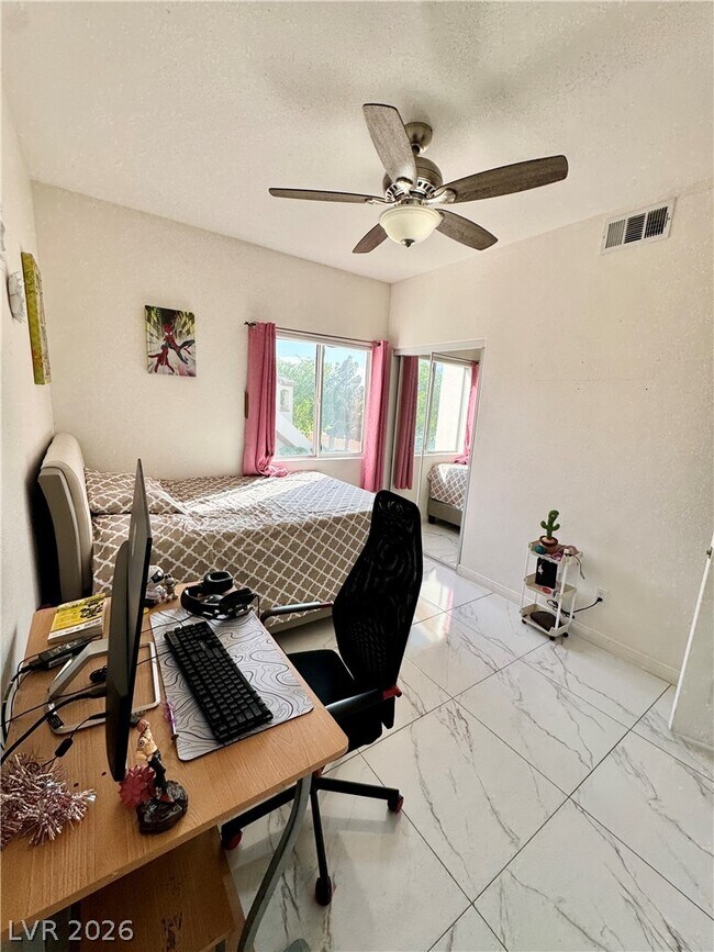 Building Photo - 5655 E Sahara Ave