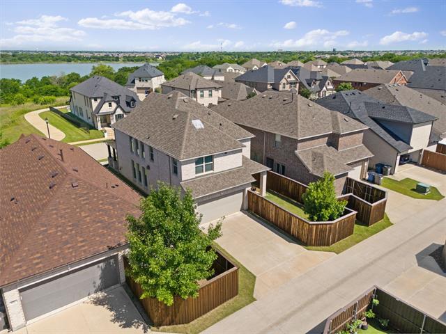 Building Photo - 2093 Almassera Dr