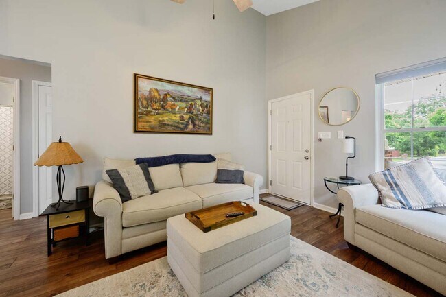 Building Photo - Updated High Gate Park Bungalow Just Short 5 Minute Walk to Downtown Wake Forest