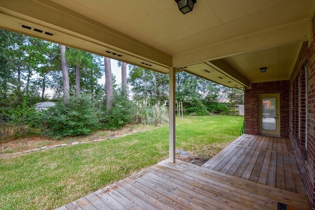Building Photo - 25203 Oak Villa Dr