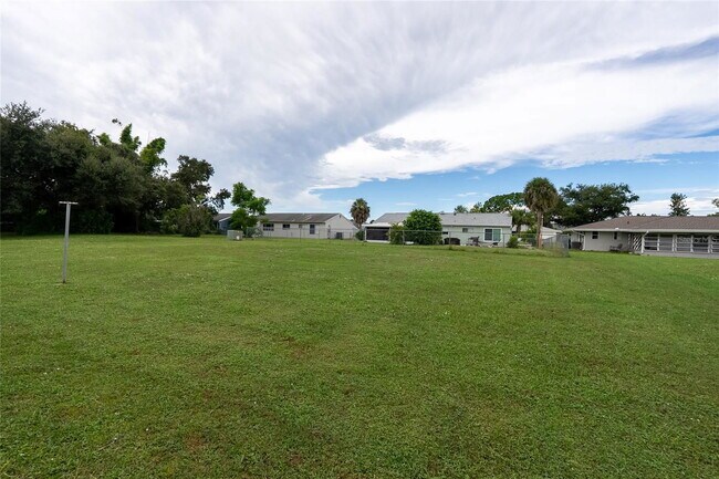 Building Photo - 3087 Idlewood St