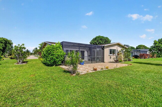 Building Photo - 14624 Country Side Ln