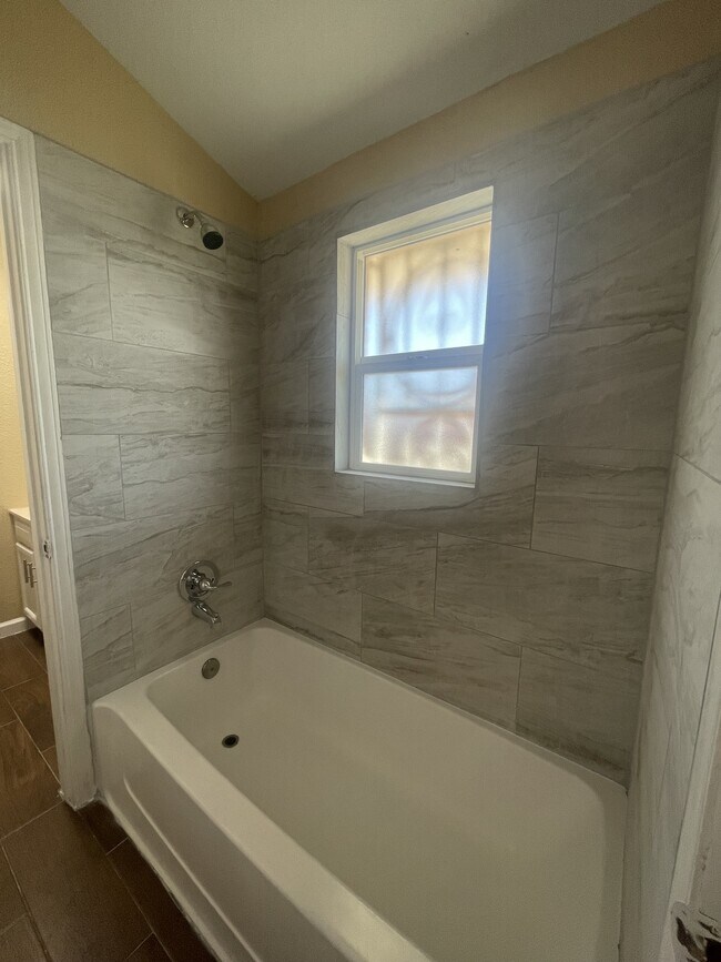 Building Photo - 11632 Scott Simpson Dr