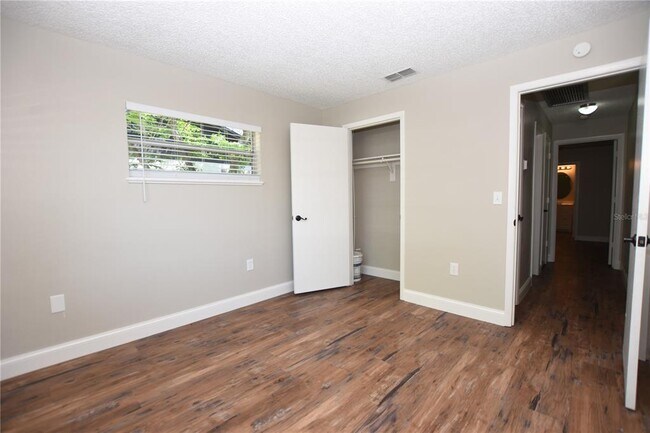 Building Photo - 1224 Waterview Blvd E