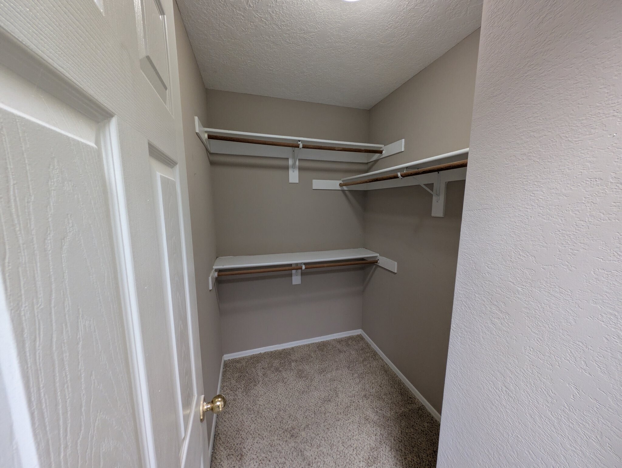 Building Photo - 542 Pinon Creek Rd SE