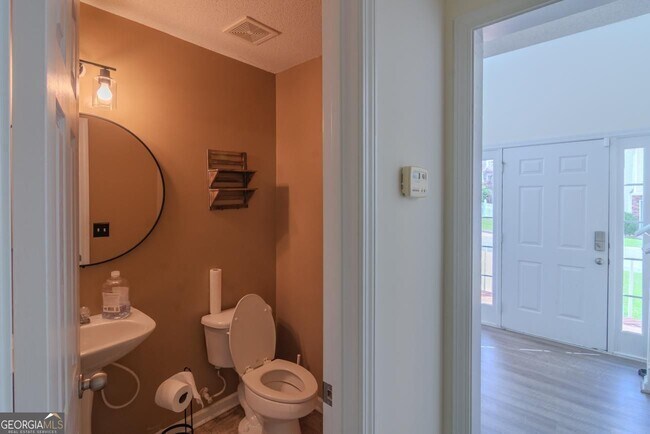 Building Photo - 28 Greystone Ridge