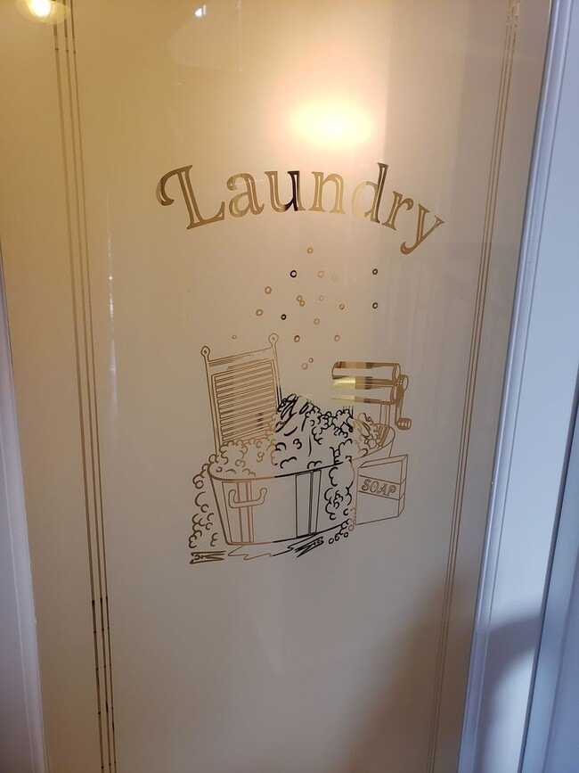 Building Photo - Rent Reduction! Must See to Appreciate!