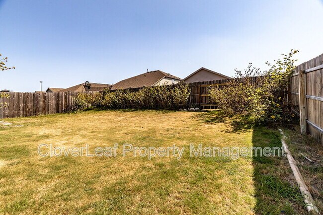 Building Photo - 422 Angel Trumpet Ct