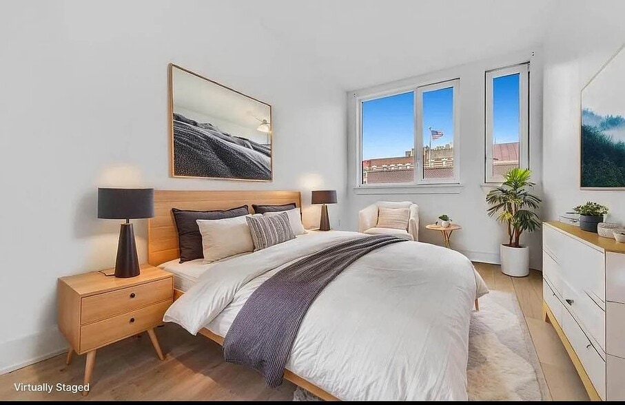 Building Photo - 531 W 159th St