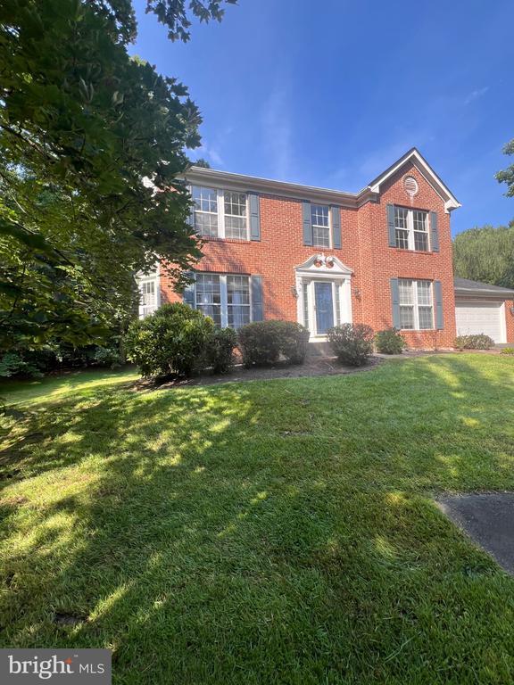 Building Photo - 10 Jolie Ct