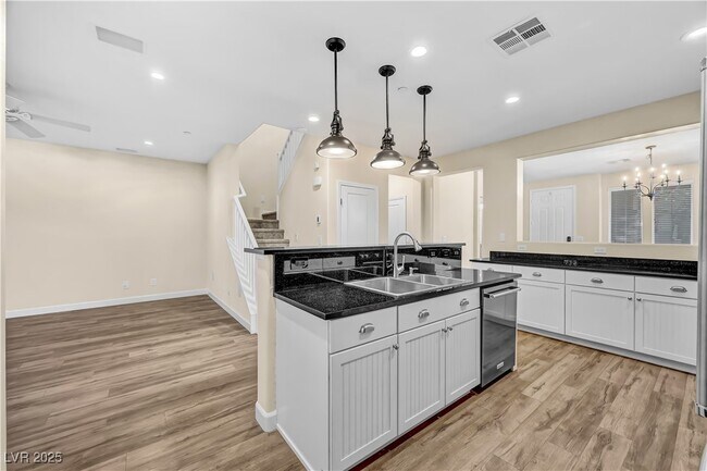 Building Photo - 1888 Via Firenze